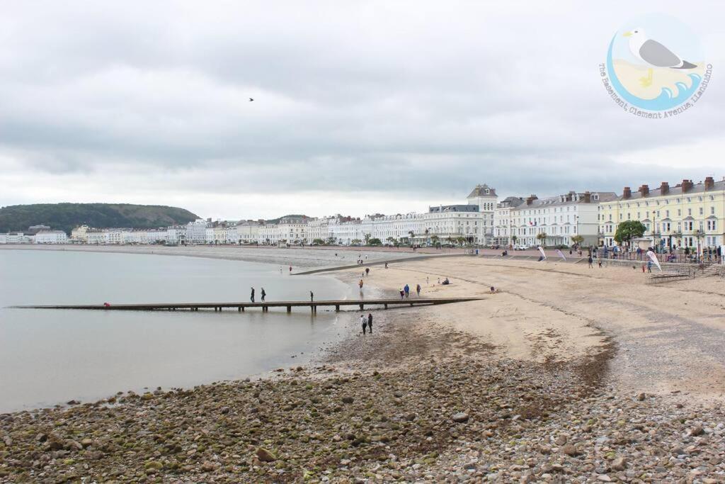 Central Llandudno, Private Parking Near To Beach, Pier & Shops Eksteriør billede
